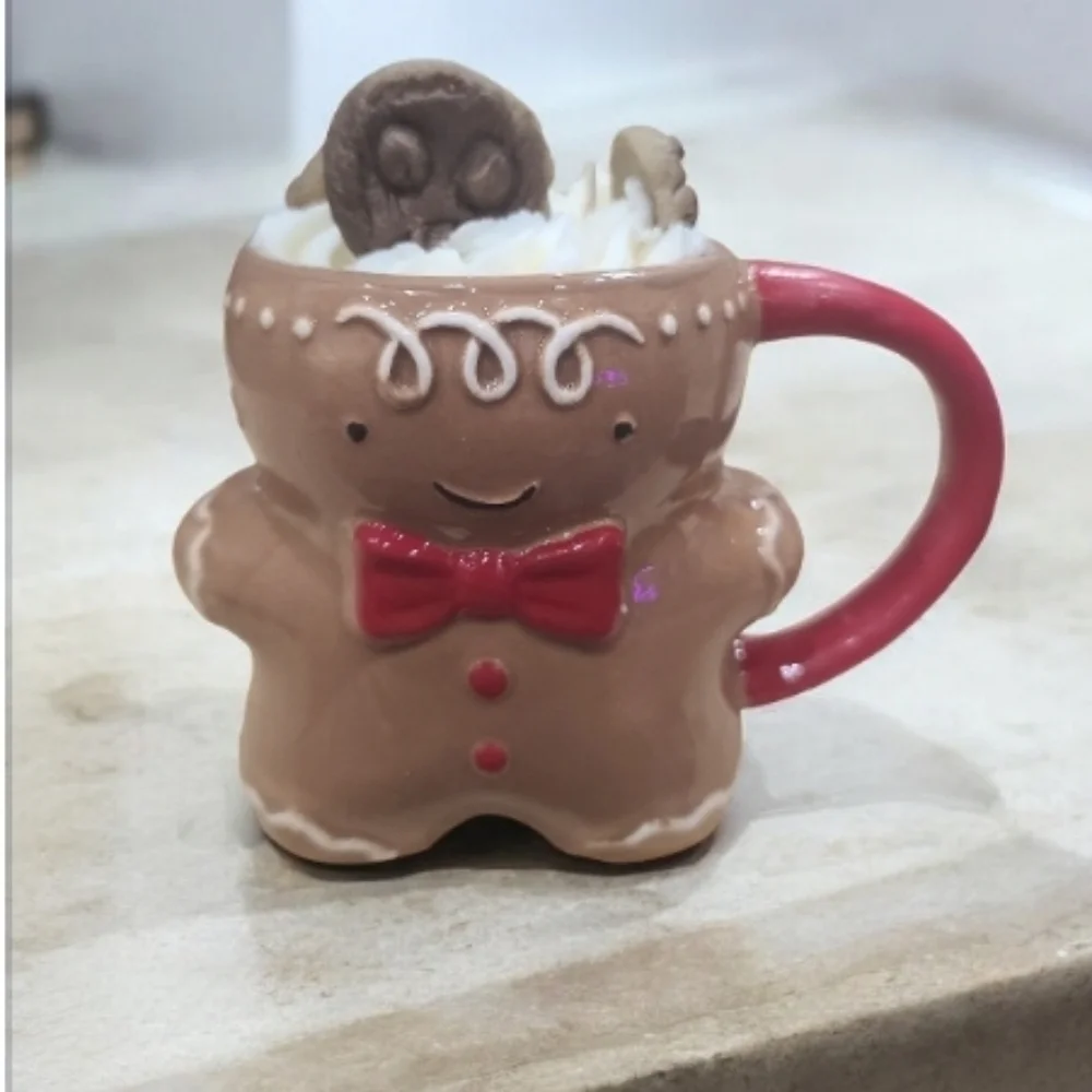 Gingerbread cake candle - Picture 2 of 3